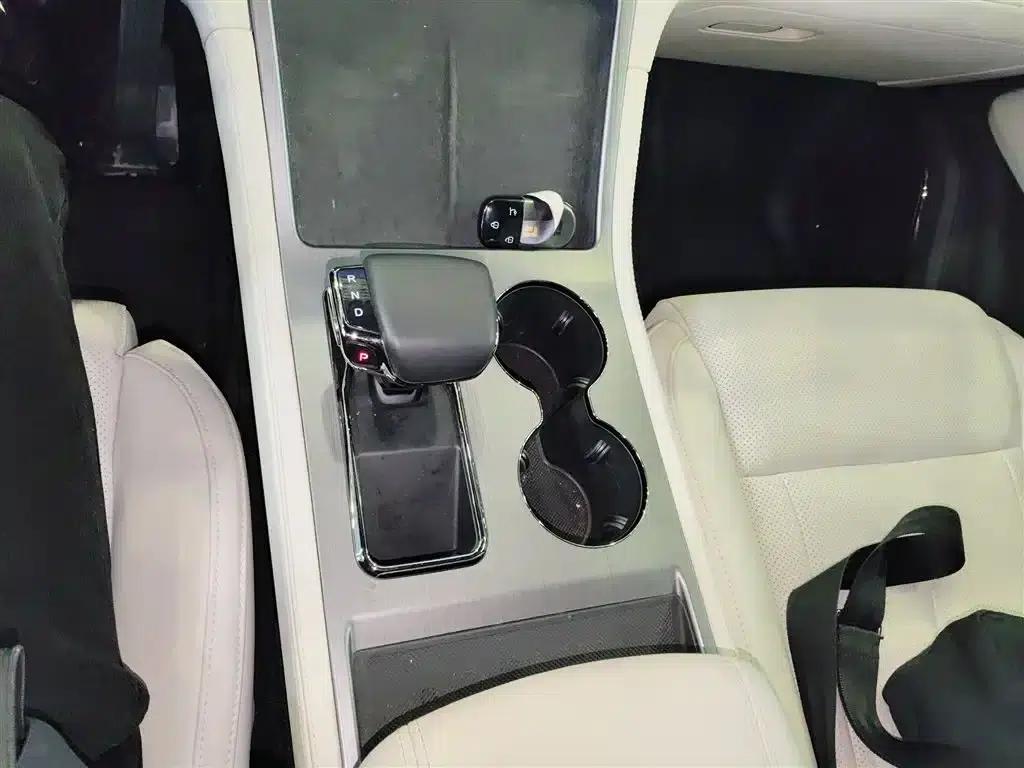 Extreme Stone 01 2024 Model, 6-Seat Standard Range Edition — миниатюра 10