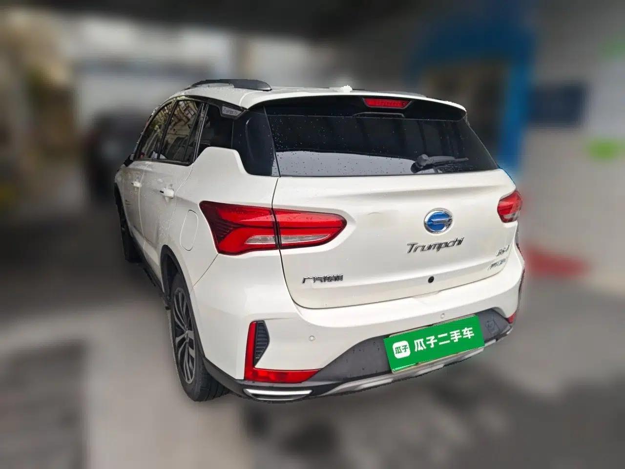 GAC Trumpchi GS4 New Energy 2019 1.5L PHEV Deluxe Edition — миниатюра 4