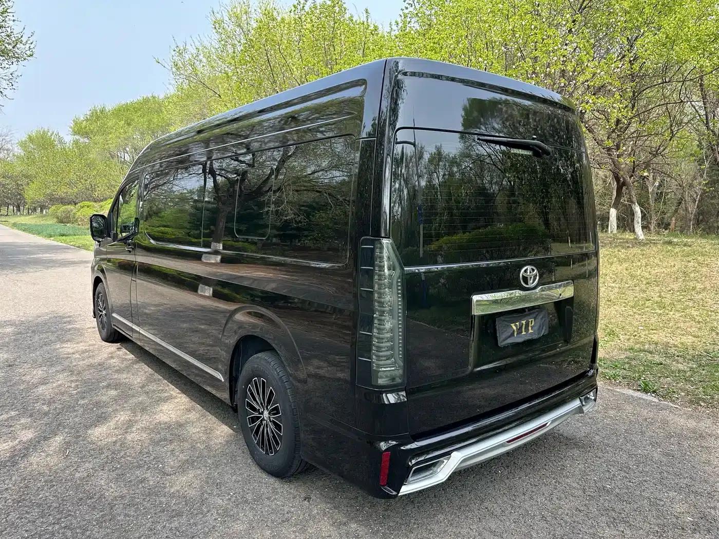 2022 HIACE 3.5L Automatic — миниатюра 4