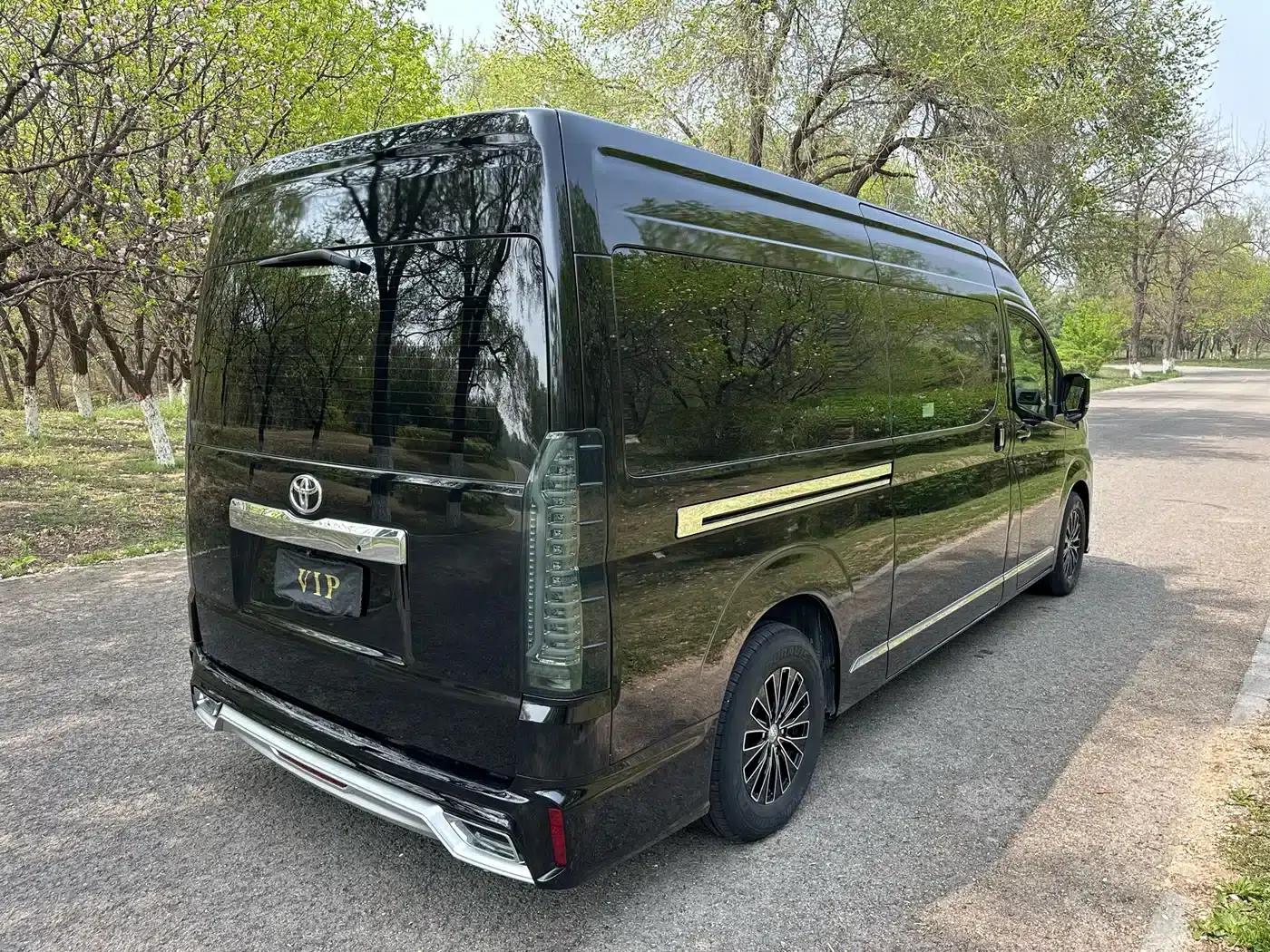 2022 HIACE 3.5L Automatic — миниатюра 6