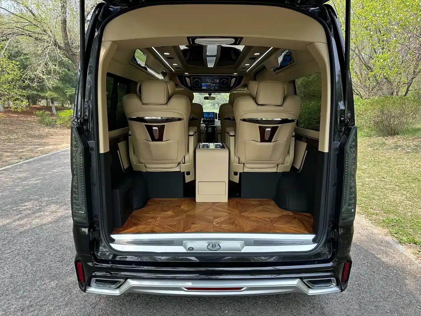 2022 HIACE 3.5L Automatic — миниатюра 7