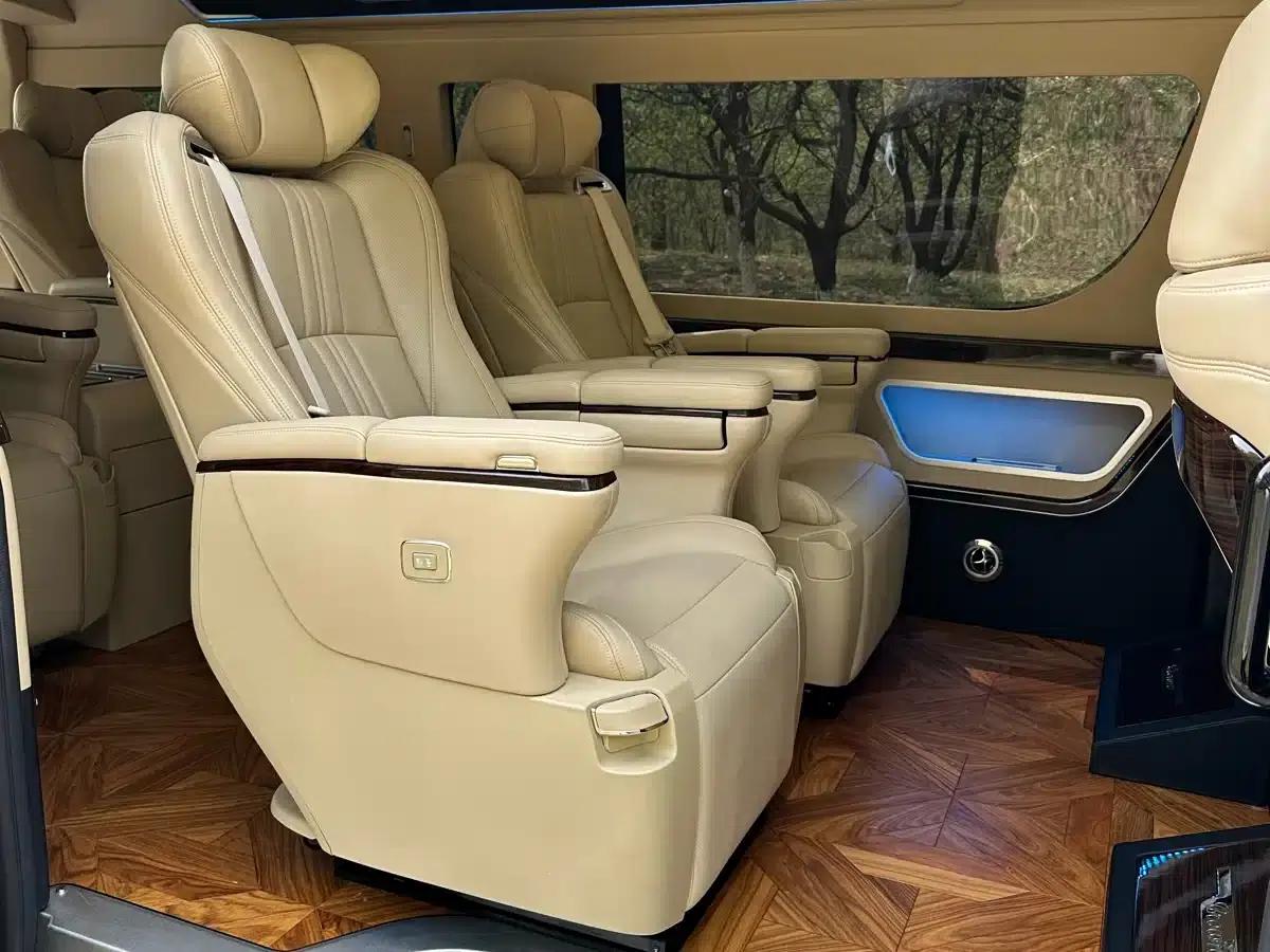 2022 HIACE 3.5L Automatic — миниатюра 9