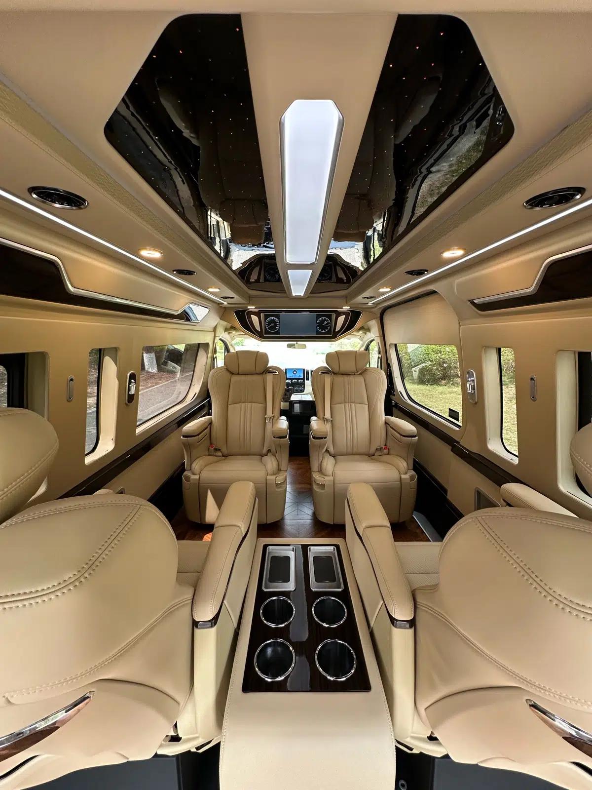 2022 HIACE 3.5L Automatic — миниатюра 10