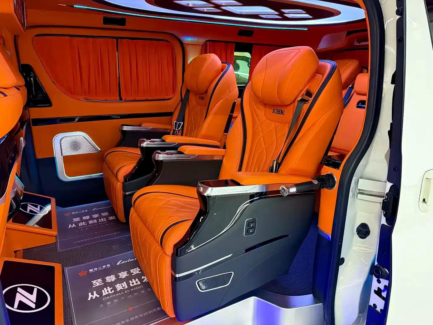 2024 HIACE 3.5L Automatic — миниатюра 8