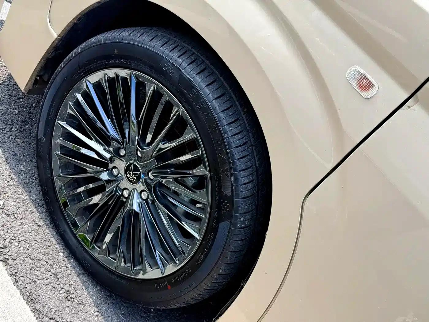 2024 HIACE 3.5L Automatic — миниатюра 14