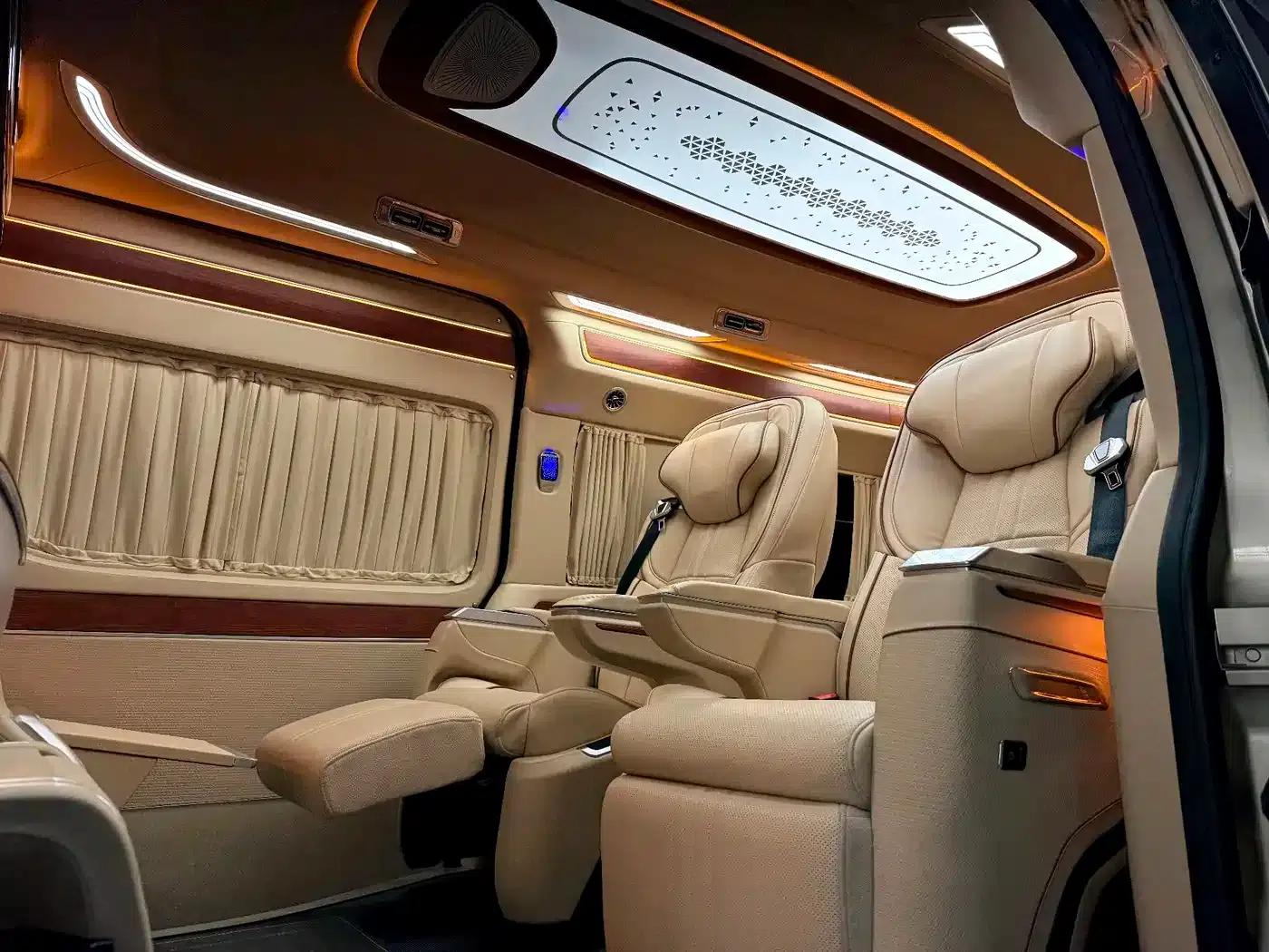 2024 HIACE 3.5L Automatic — миниатюра 6