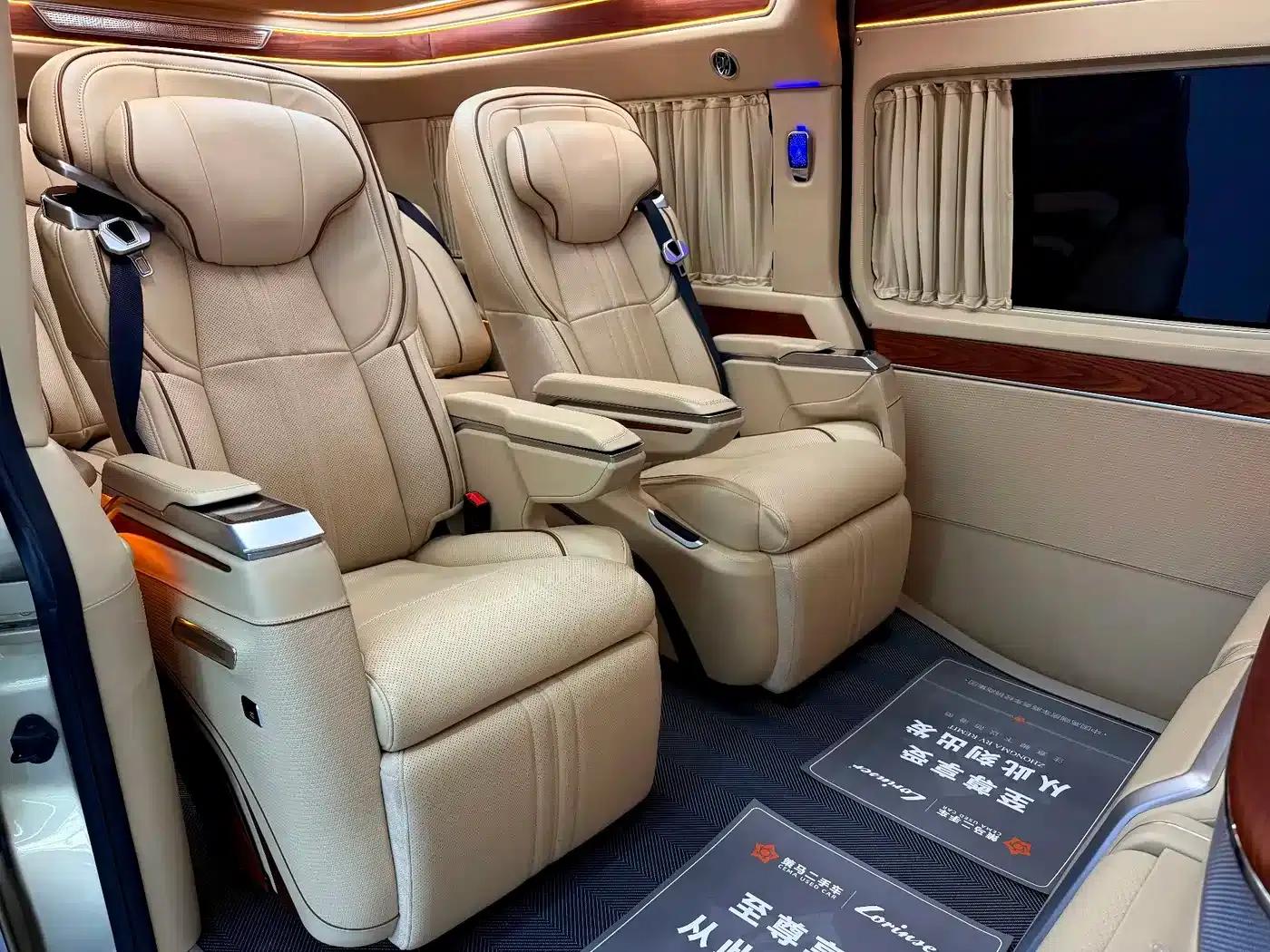2024 HIACE 3.5L Automatic — миниатюра 7