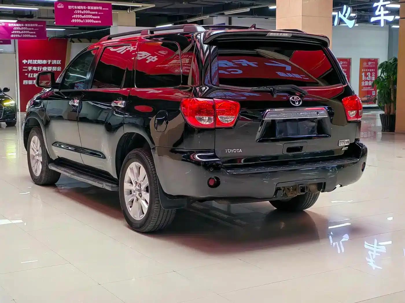 Sequoia 2010 5.7 Platinum Edition — миниатюра 6