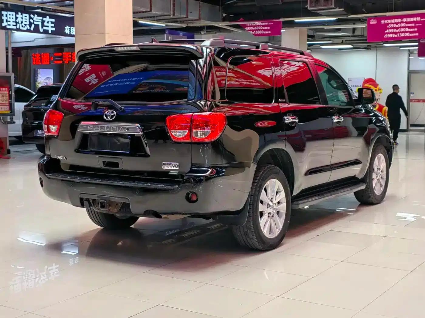 Sequoia 2010 5.7 Platinum Edition — миниатюра 8