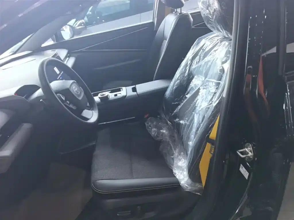Toyota BZ5 2025 550 JOY — миниатюра 15