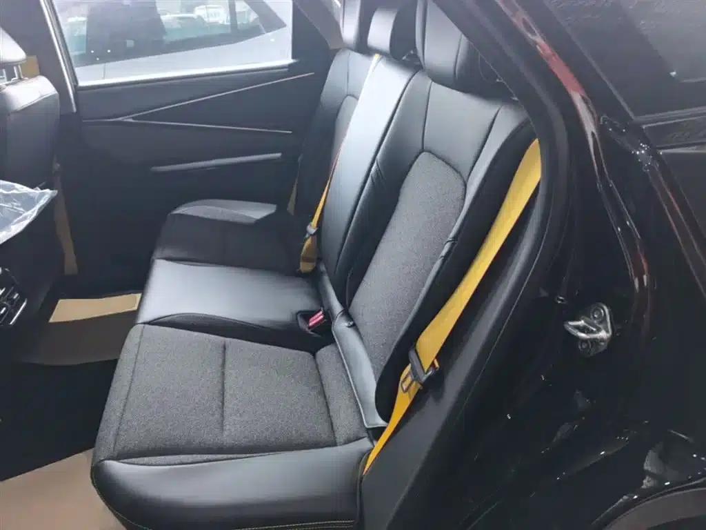 Toyota BZ5 2025 550 JOY — миниатюра 17