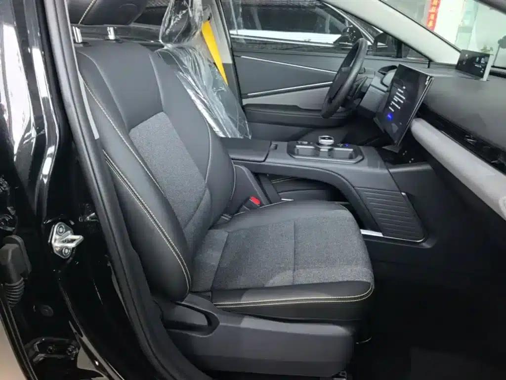 Toyota BZ5 2025 550 JOY — миниатюра 25