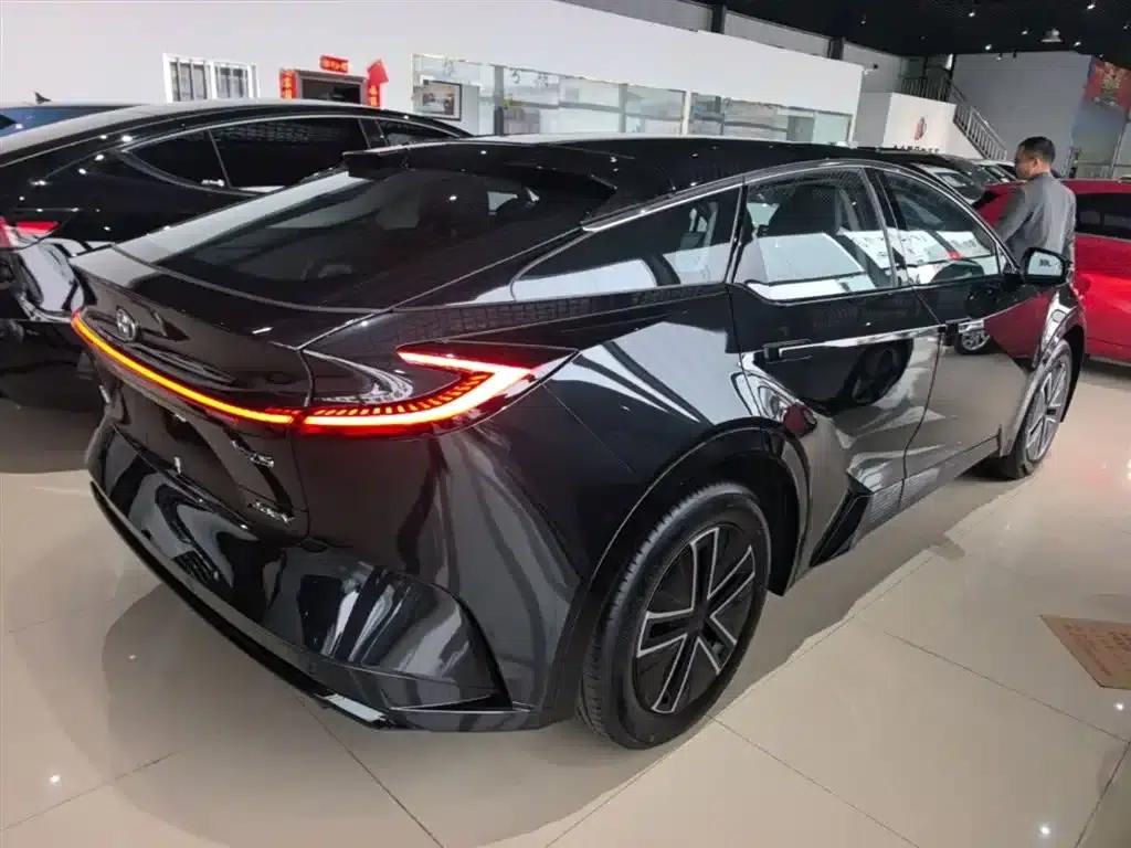 Toyota BZ5 2025 550 JOY — миниатюра 7