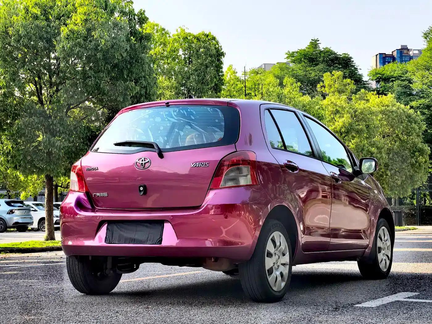 2011 Toyota Yaris 1.6E Automatic Dynamic Edition — миниатюра 20