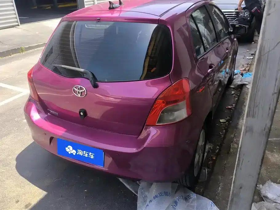2011 Toyota Yaris 1.6G Automatic Dynamic Edition — миниатюра 3