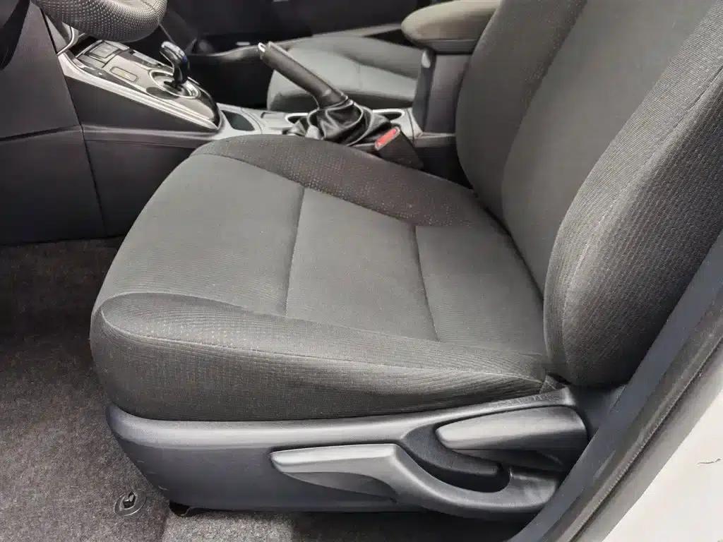 Levin Hybrid E+ 2019 1.8PH GS E-CVT Elite Edition — миниатюра 20