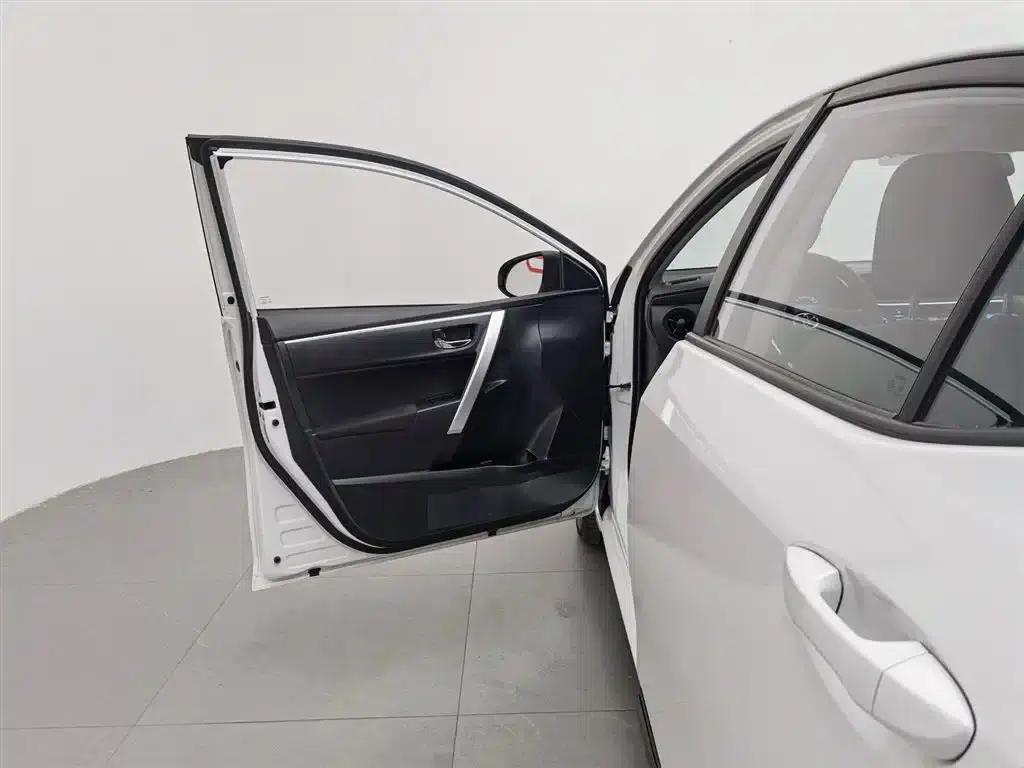 Levin Hybrid E+ 2019 1.8PH GS E-CVT Elite Edition — миниатюра 8