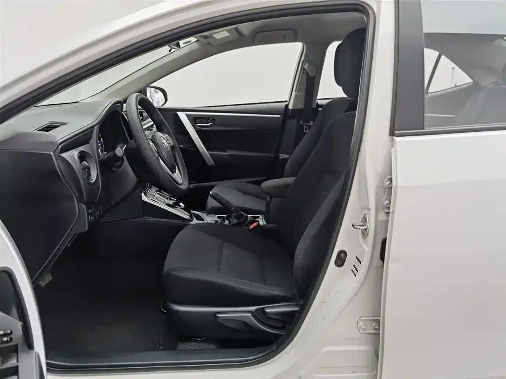 Levin Hybrid E+ 2019 1.8PH GS E-CVT Elite Edition — миниатюра 10