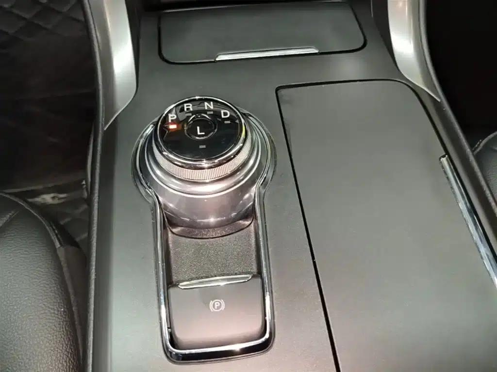 Mondeo PHEV 2018 2.0 PHEV Intelligent Control Fashion Model (National VI Emission Standard) — миниатюра 14