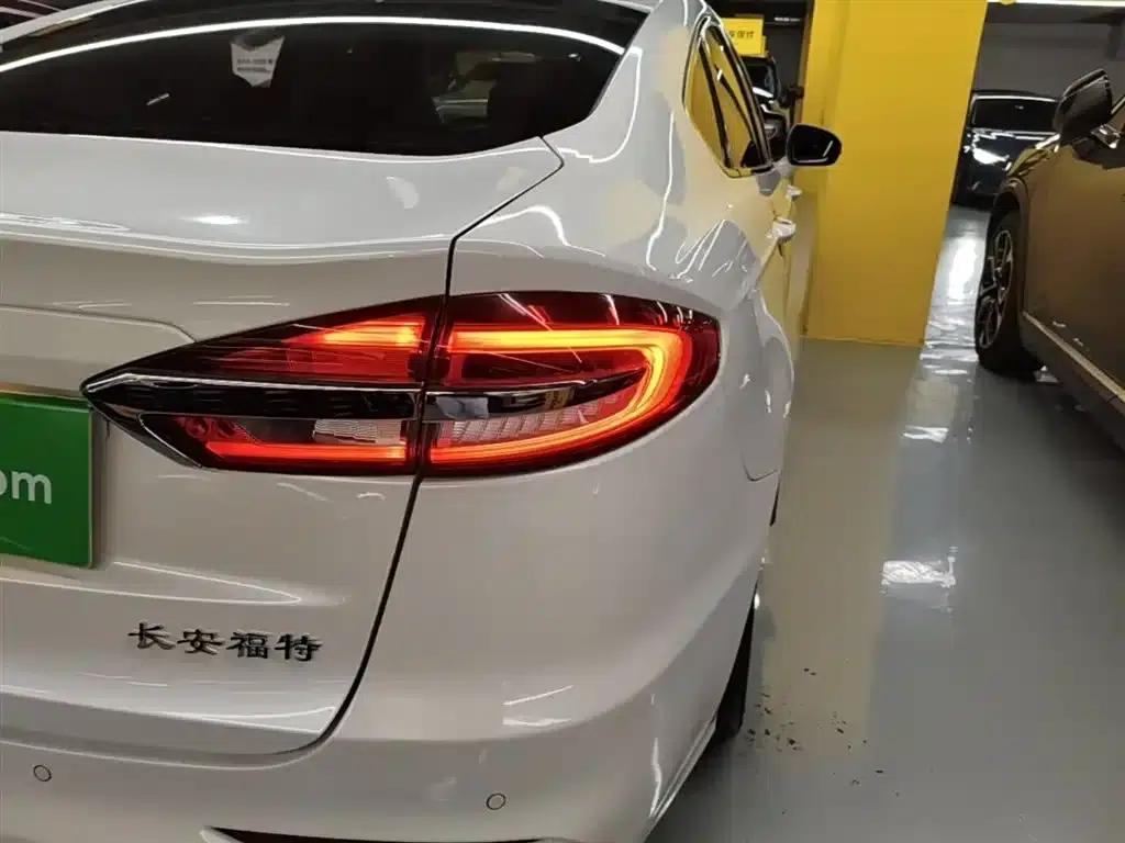 Mondeo PHEV 2018 2.0 PHEV Intelligent Control Fashion Model (National VI Emission Standard) — миниатюра 8