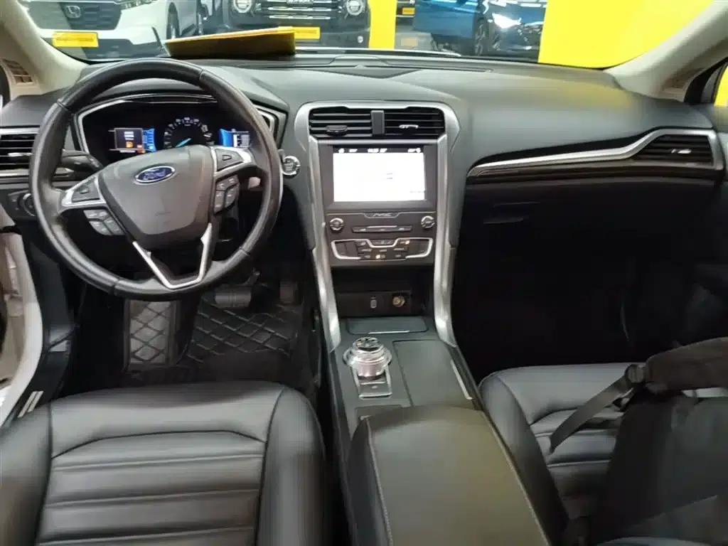 Mondeo PHEV 2018 2.0 PHEV Intelligent Control Fashion Model (National VI Emission Standard) — миниатюра 10