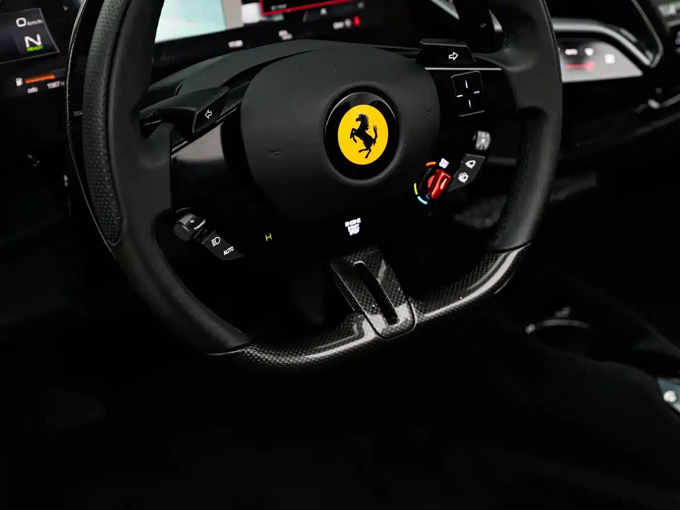 SF90 2021 3.9T V8 Spider — миниатюра 12