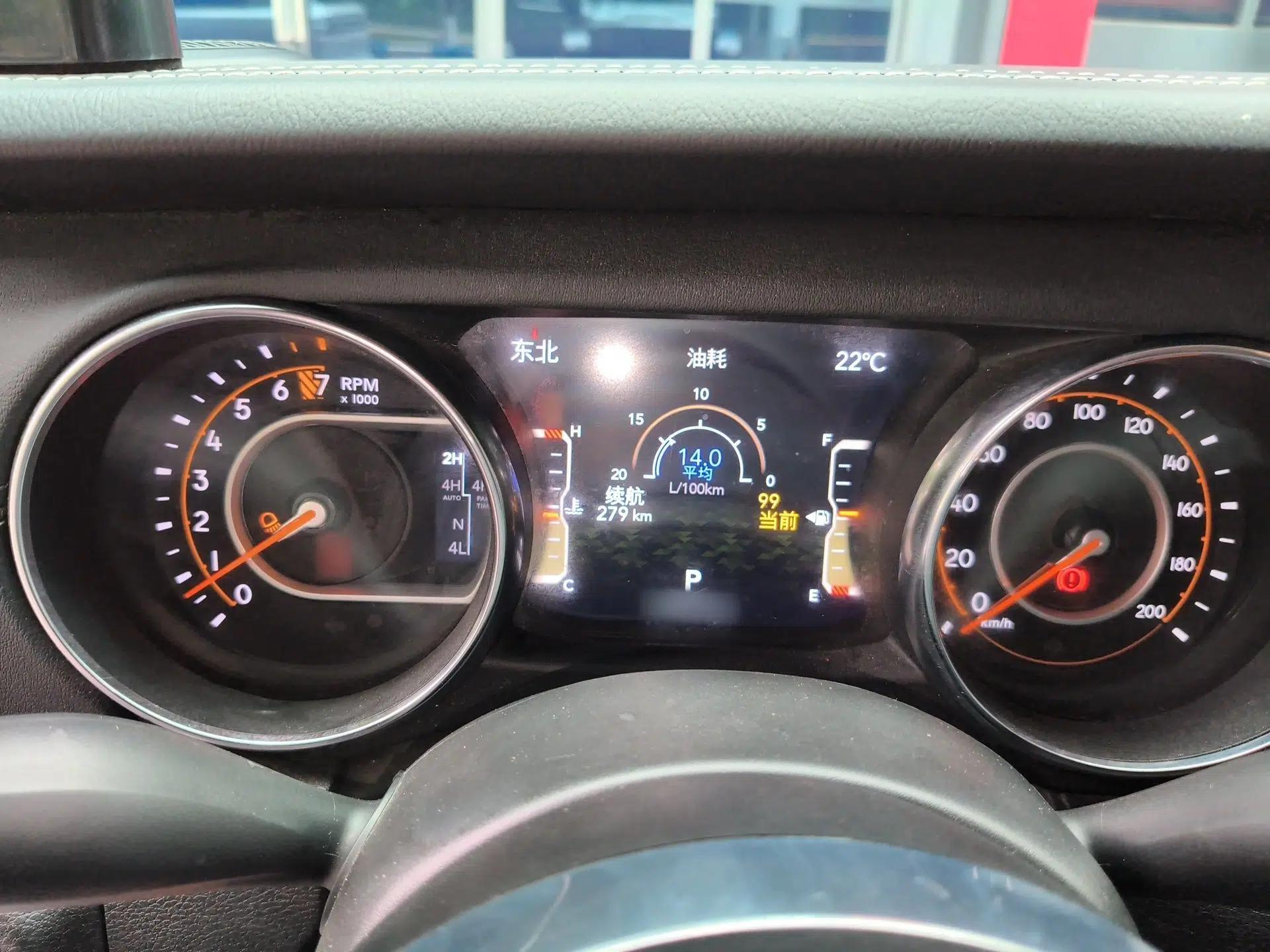 Jeep Gladiator 2022 3.6L Pioneer Edition — миниатюра 10
