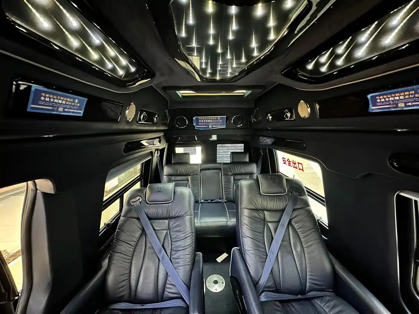 2014 SAVANA 6.0L Long Wheelbase Leader Edition — миниатюра 9
