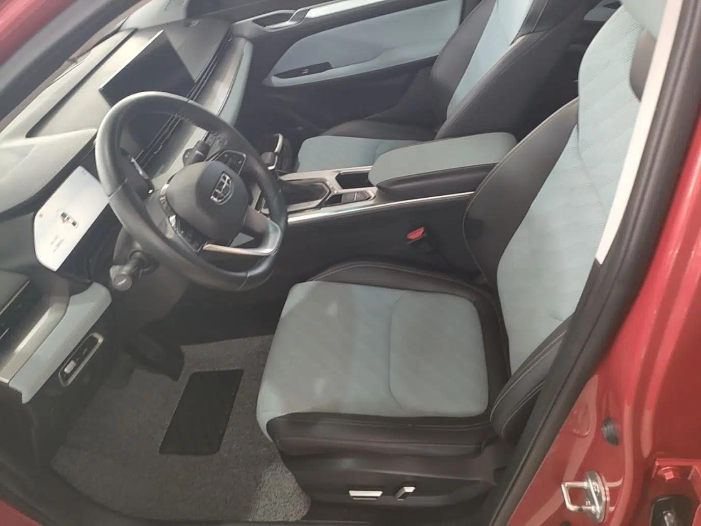 Geely Auto Emgrand L 2022 1.4T CVT Ultimate Model — миниатюра 18