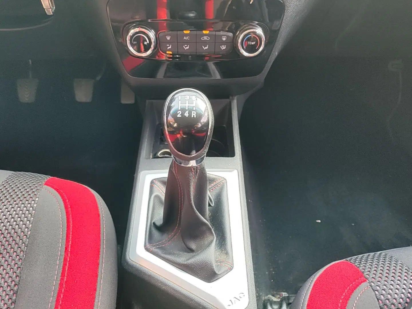 JAC Group Refine S2 2017 1.5L Manual Luxury Model — миниатюра 17