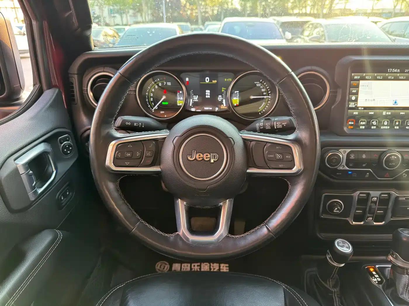 Jeep Wrangler New Energy 2021 Model 4-Door 2.0T 4xe Sahara First Edition — миниатюра 10