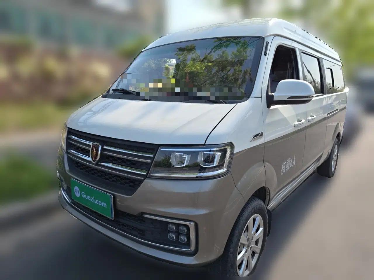Jinbei New Hiace S 2023 1.5L Wealth Edition Passenger Van 5/6/7-Seater Central Air Conditioning Version SWC15M — миниатюра 1