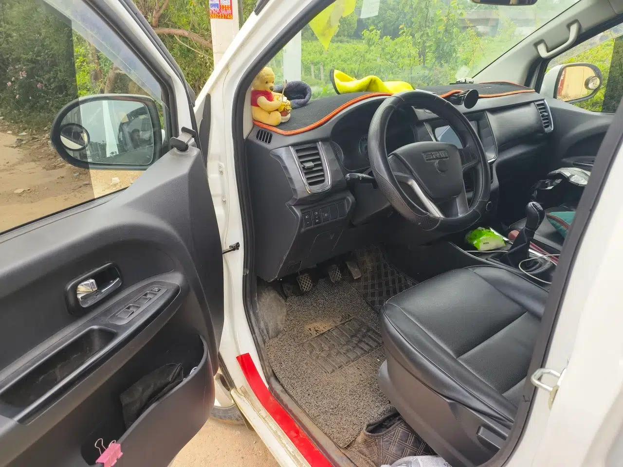 Jinbei Gold Hiace 2023 1.5L Passenger Van Travel Lion 5/6/7-Seater with Central Air Conditioning — миниатюра 17
