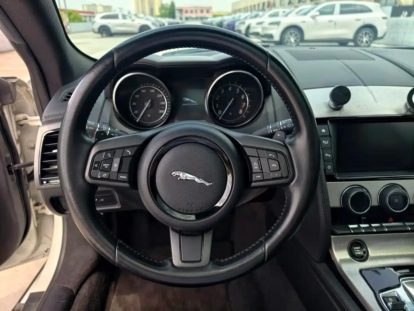 Jaguar F-TYPE 2016 3.0 SC Hardtop — миниатюра 6