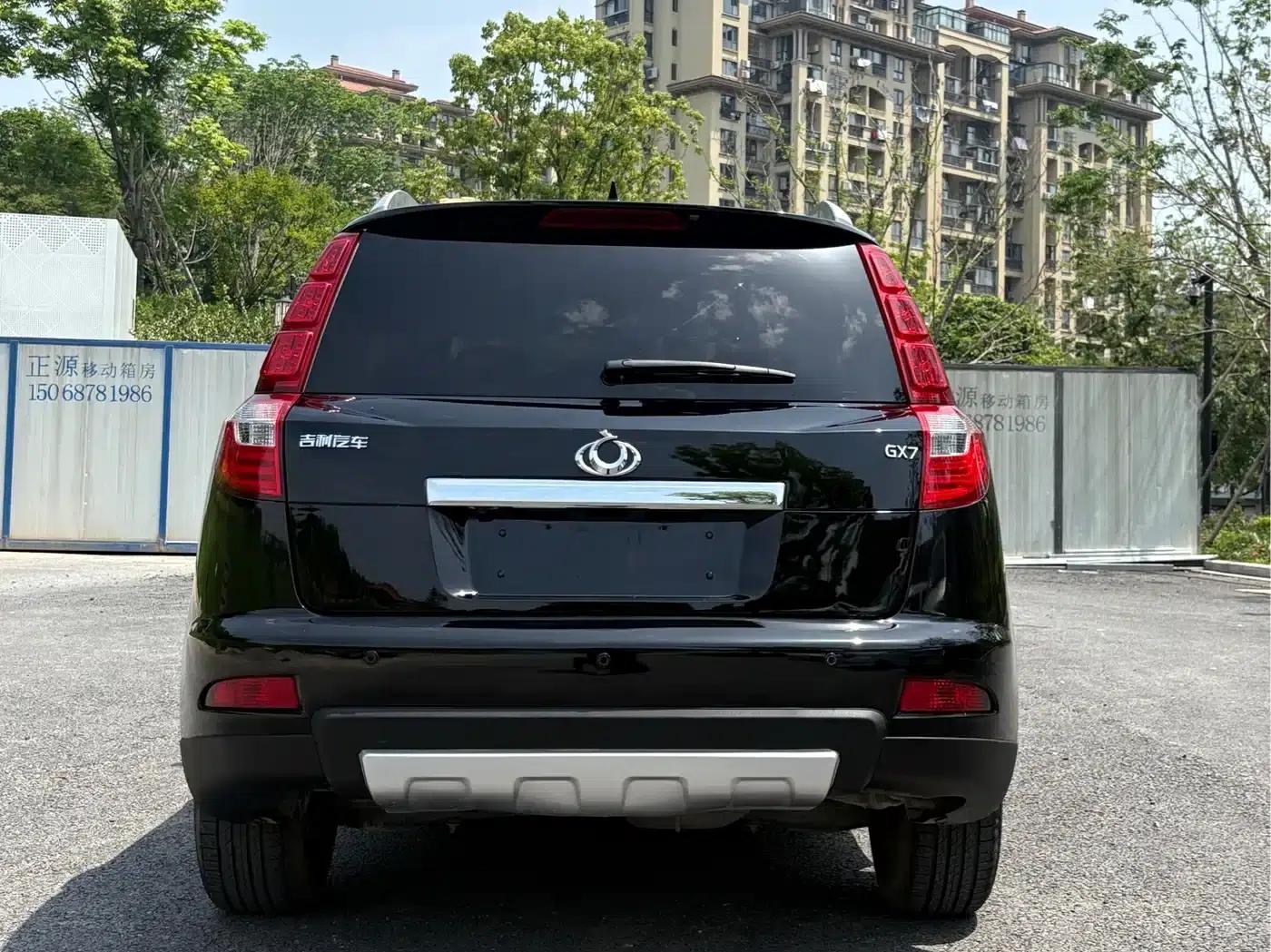 Geely GX7 2015 Sport Edition 2.0L Automatic Premium — миниатюра 5