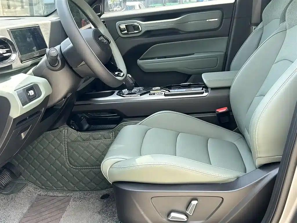 Geely Cowboy 2025 1.5TD Trendy Edition — миниатюра 4