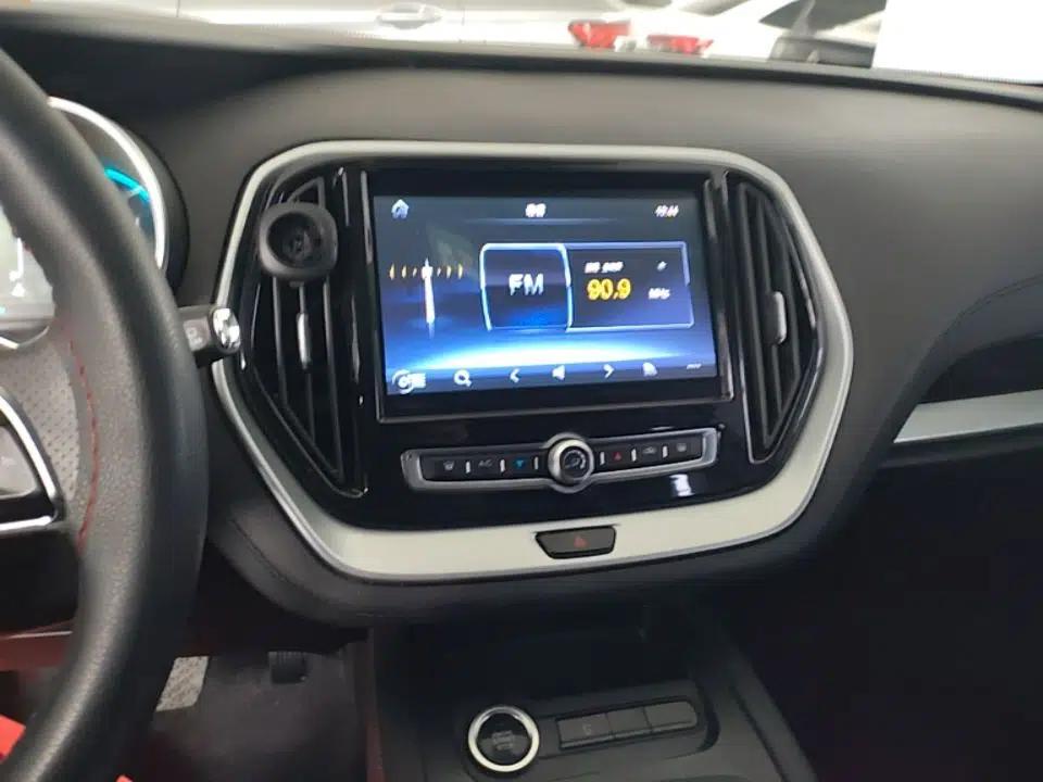 JETOUR X70M 2021 1.5T DCT Luxury Partner Model 7 Seats — миниатюра 16