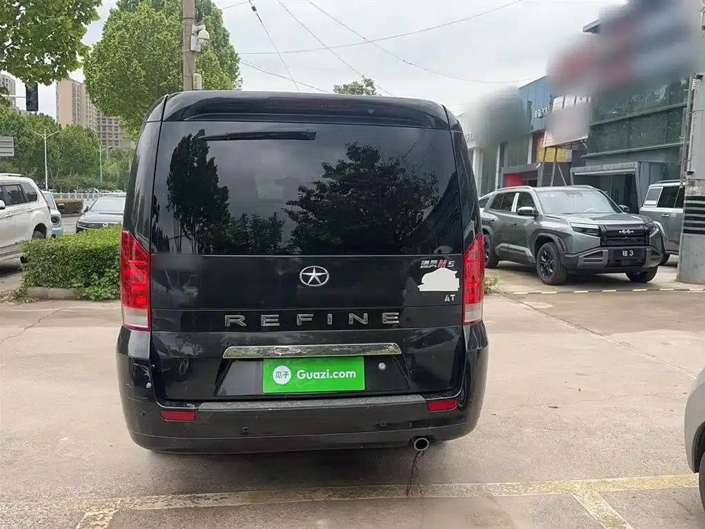 Refine M5 2013 2.0T Gasoline Automatic Business Edition — миниатюра 11