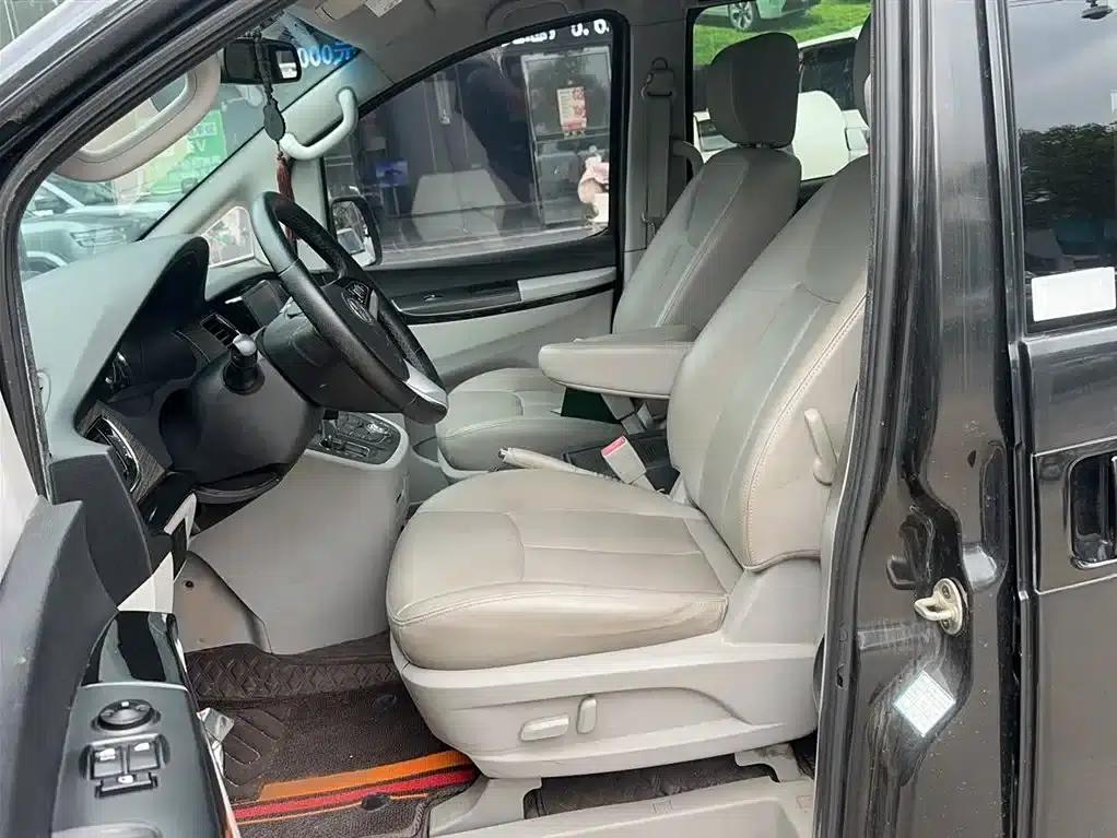 Refine M5 2013 2.0T Gasoline Automatic Business Edition — миниатюра 12