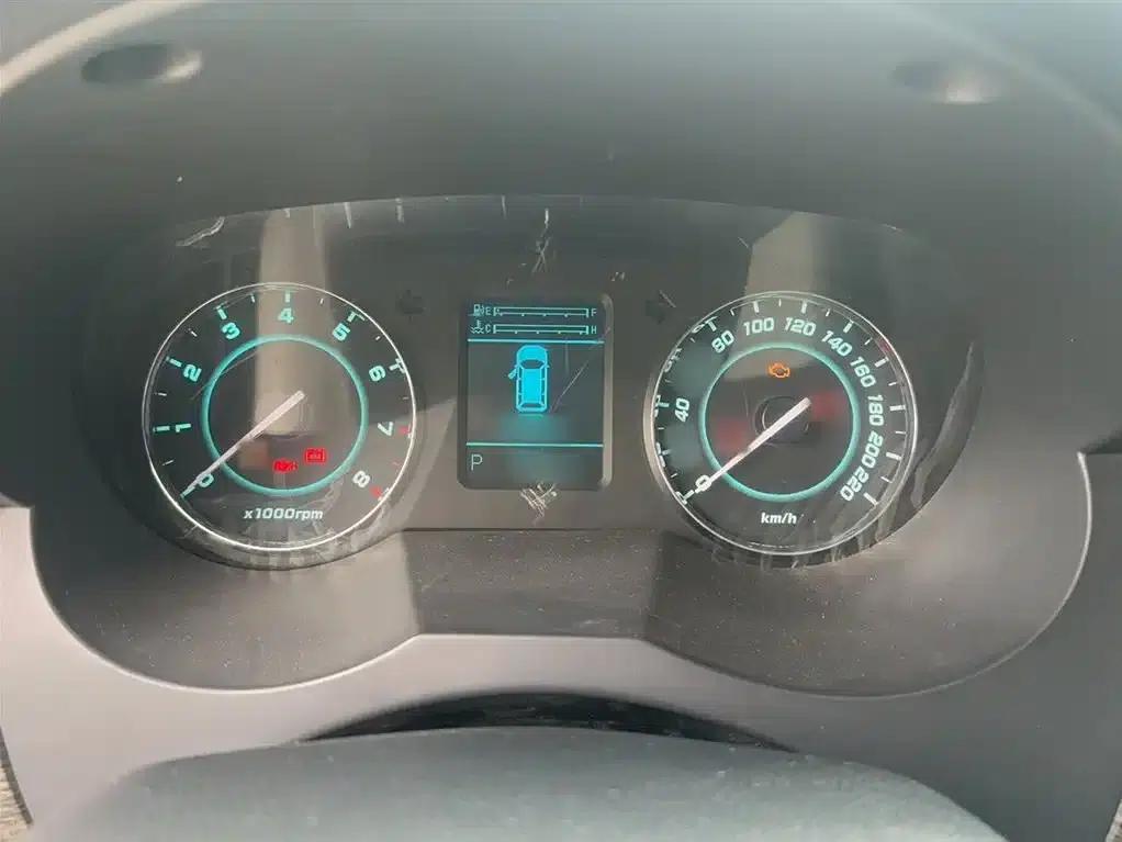 Refine M5 2013 2.0T Gasoline Automatic Business Edition — миниатюра 6