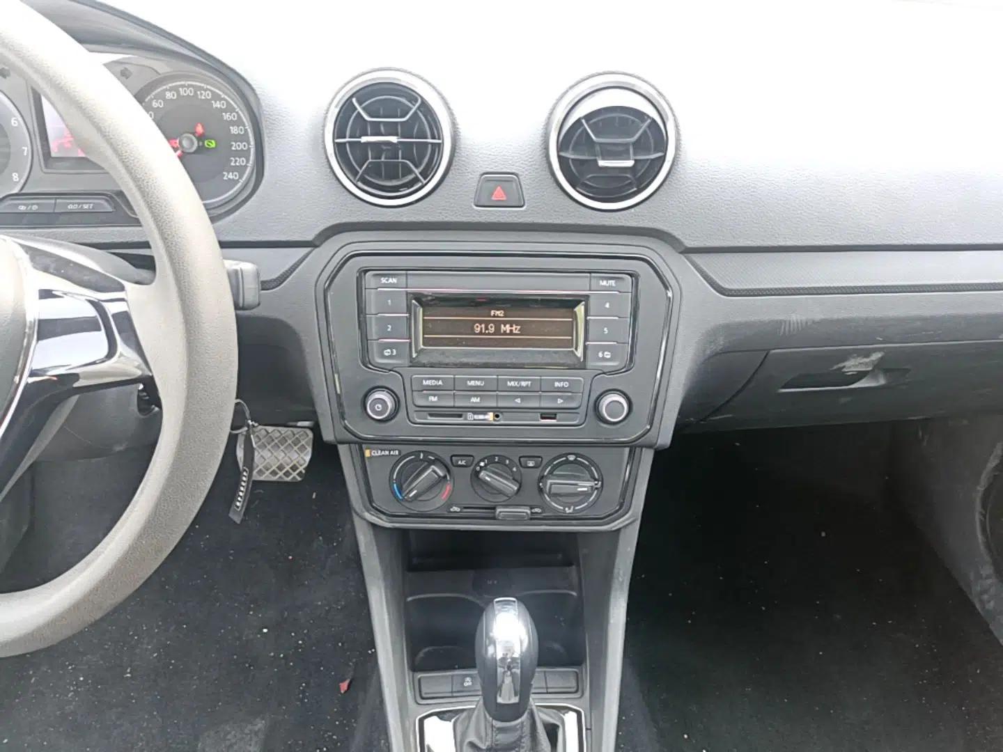 Jetta VA3 2021 1.5L Automatic "Upward Journey" Edition — миниатюра 16
