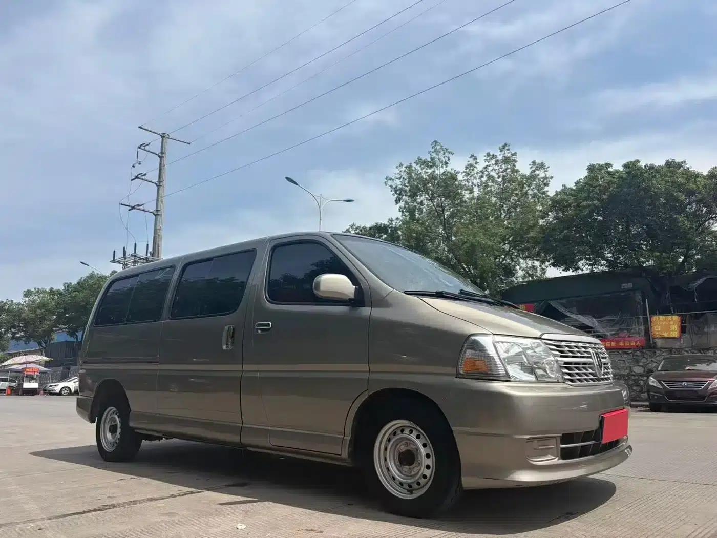 Jinbei Express 2020 2.0L Upgraded Version National V Standard 6-Seater V19 — миниатюра 1