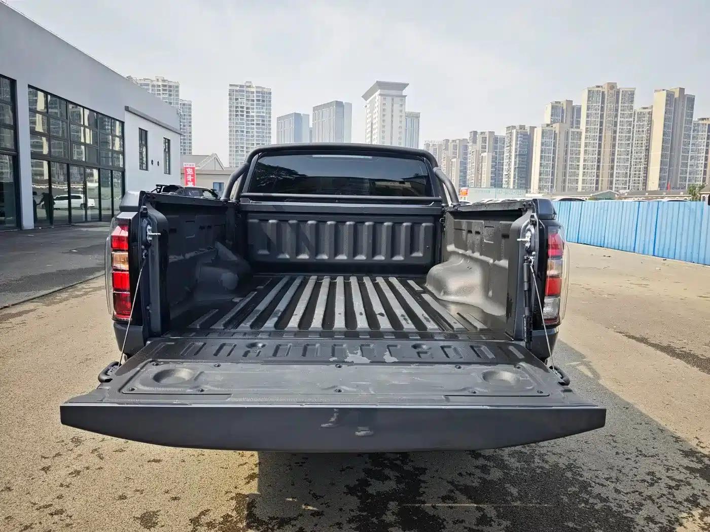 Dadao 2024 Mountain Edition 2.3T Diesel Automatic Four-Wheel Drive Long Wheelbase Comfort Model — миниатюра 8