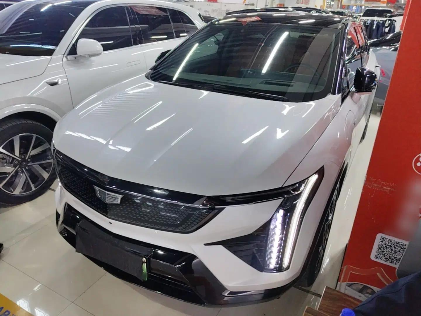 Cadillac OPTIQ 2024 Four-Wheel Drive Long-Range Version — миниатюра 1