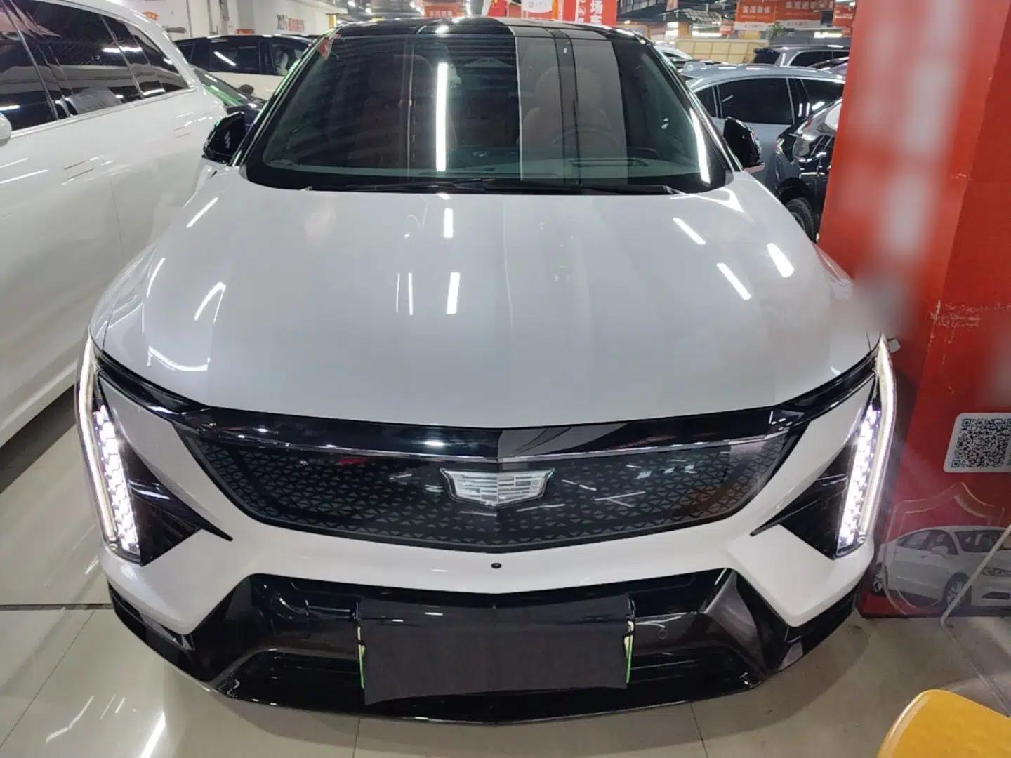 Cadillac OPTIQ 2024 Four-Wheel Drive Long-Range Version — миниатюра 2