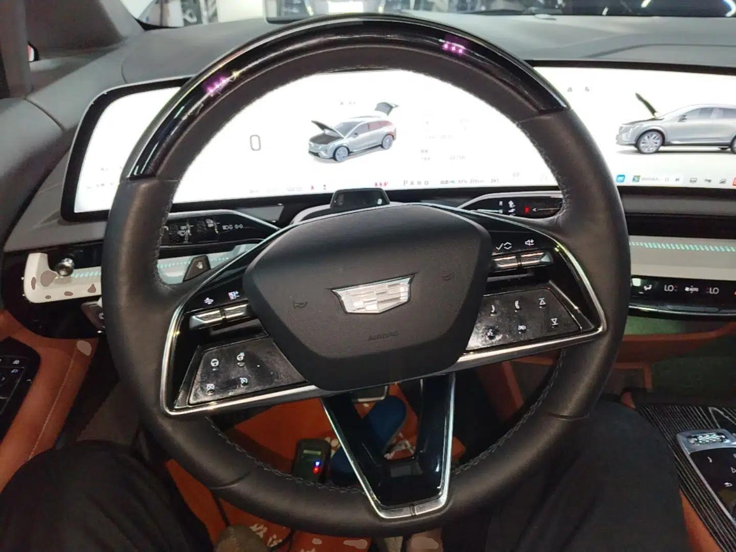 Cadillac OPTIQ 2024 Four-Wheel Drive Long-Range Version — миниатюра 14