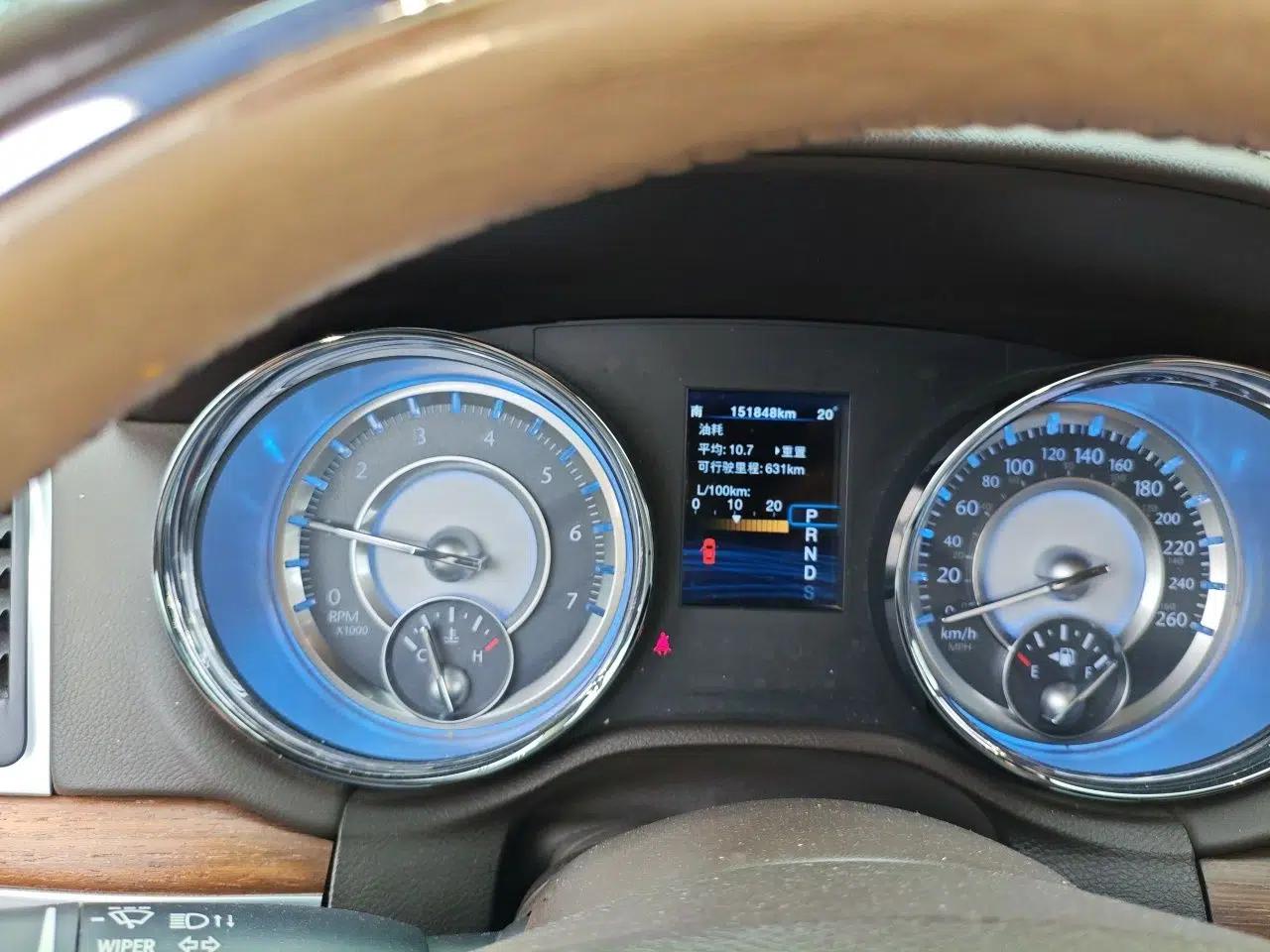 Chrysler 300C 2014 3.0L Excellence Edition — миниатюра 12