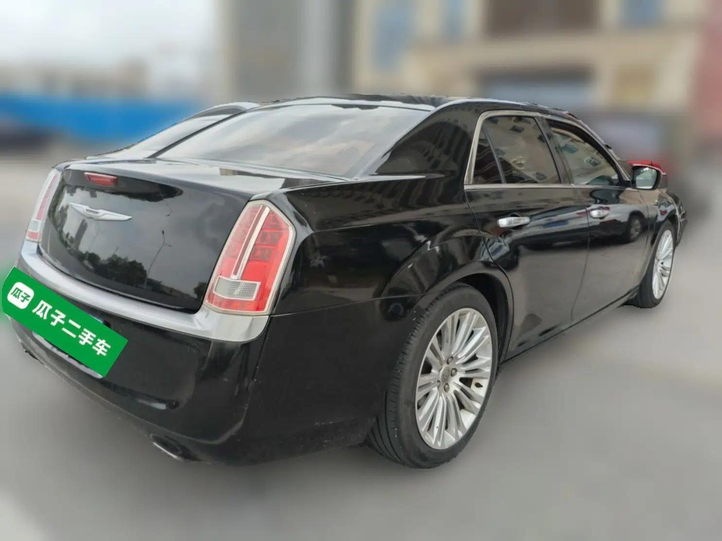 Chrysler 300C 2014 3.0L Excellence Edition — миниатюра 6