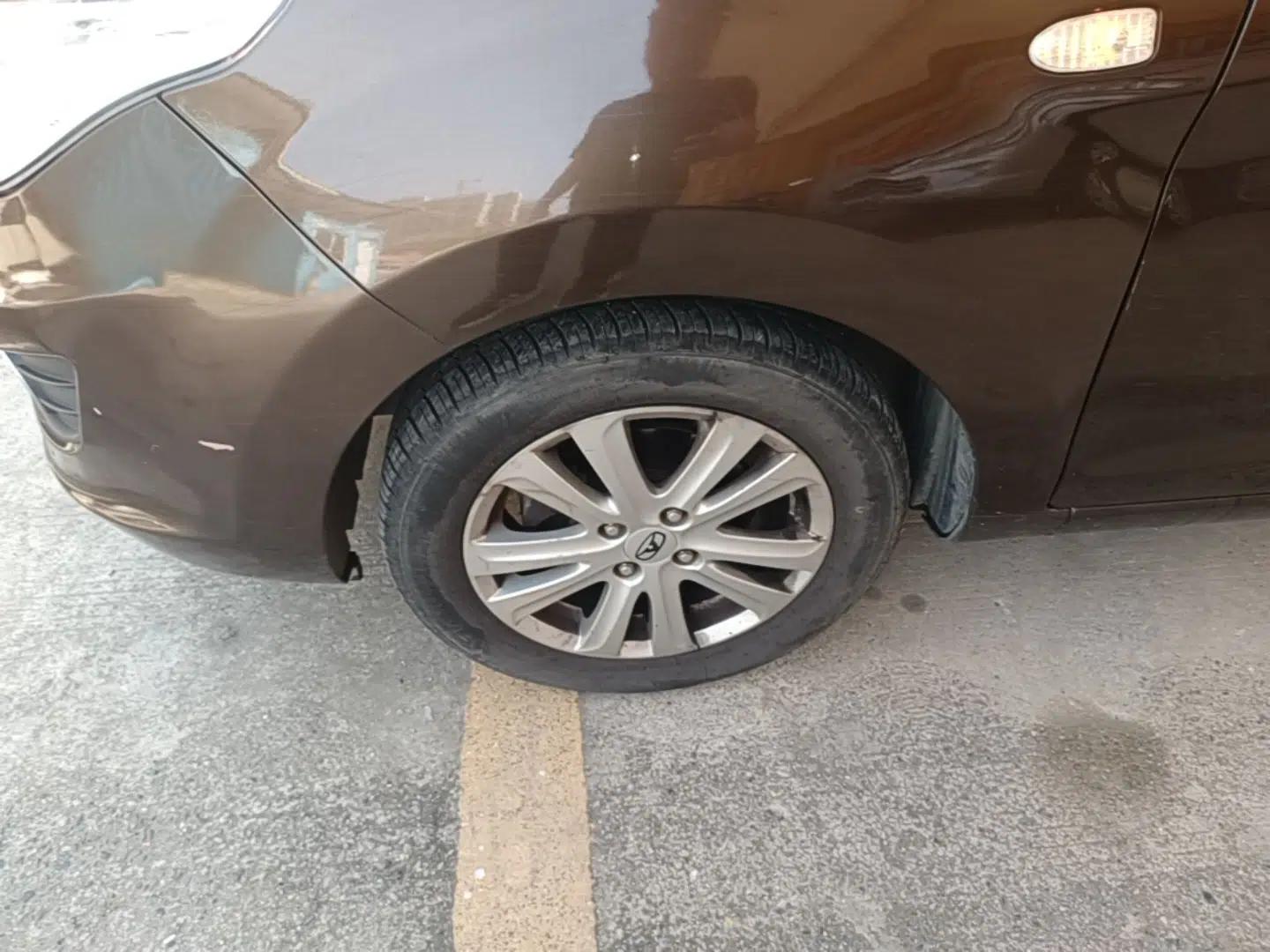 Cowin C3 2015 1.5L Manual Yellow Diamond Edition — миниатюра 8