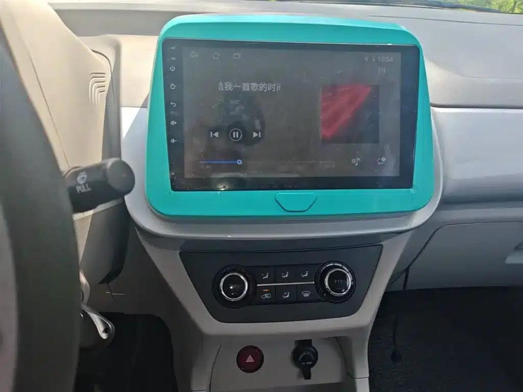 Yizhi EV2 2023 Auspicious Edition 201km Comfort Model — миниатюра 13